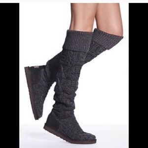 Ugg twisted cable knit  boots
